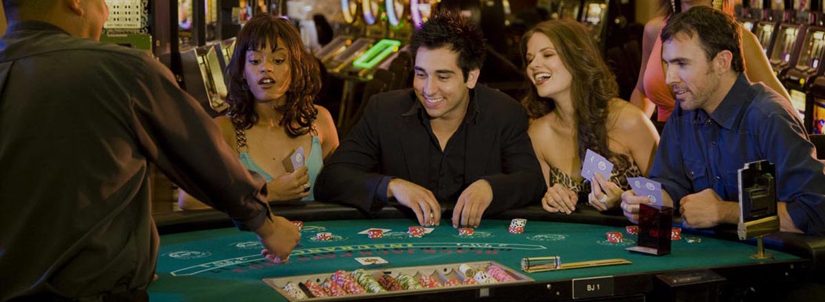 Satisfied clients playing with their casino entertainment from Seattle Casino Party